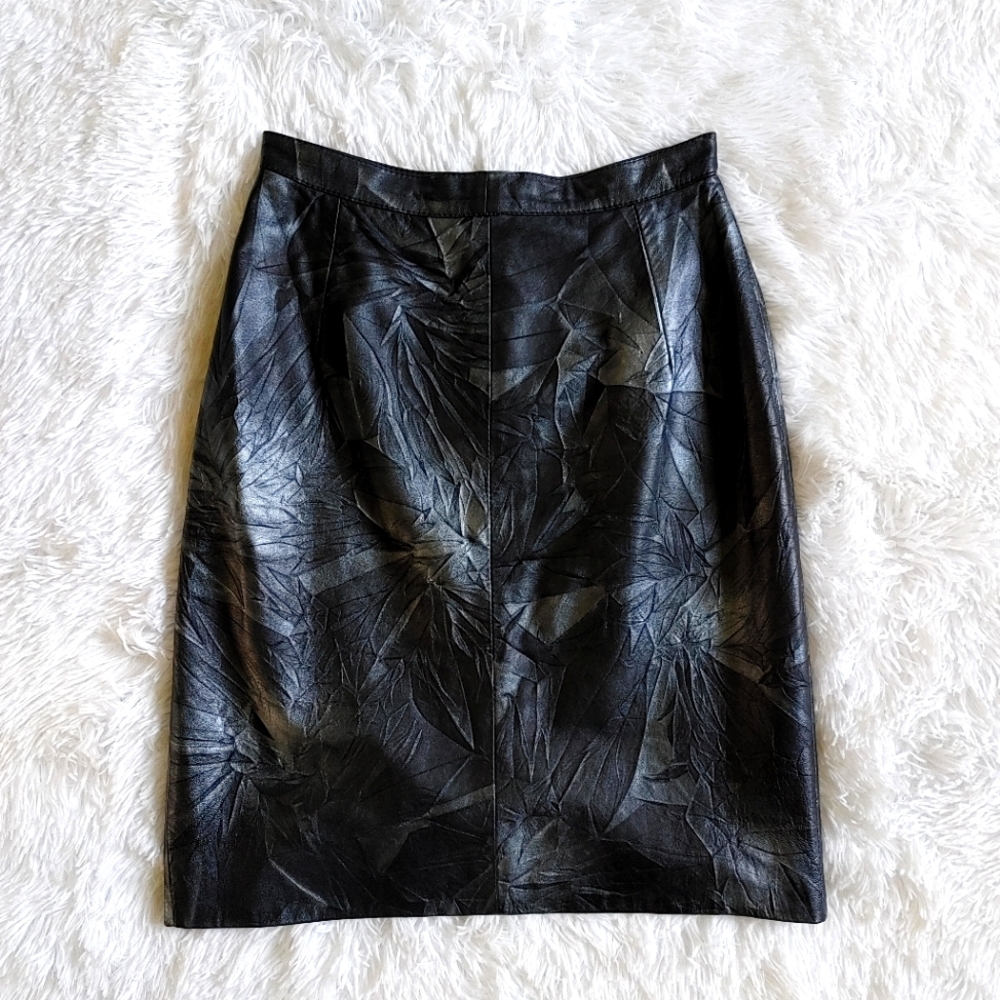 Vintage 🔄 Ersins || Leather Skirt, Size 26, Black Textured